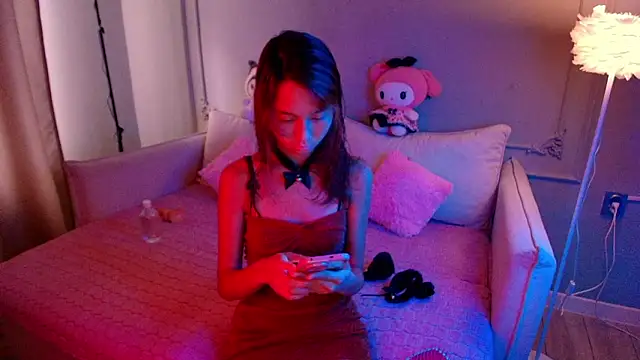 lihnpham online show from March 2, 3:09 am