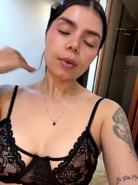 Salome 208 online show from November 8, 3:18 am