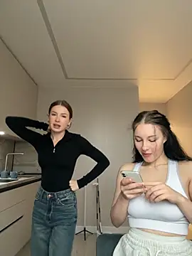 Snapshot of MelissaPinkiss chatting on December 4, 7:17 am MelissaPinkiss online show from December 4, 7:17 am