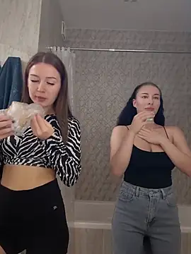 Snapshot of MelissaPinkiss chatting on December 15, 1:26 pm MelissaPinkiss online show from December 15, 1:26 pm