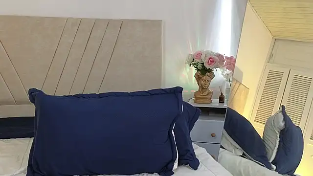 Snapshot of NatashaBlade_ chatting on November 10, 1:43 pm NatashaBlade online show from November 10, 1:43 pm