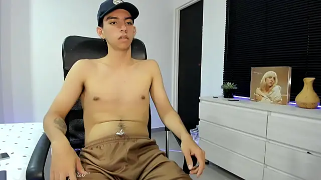 Snapshot of _rhys_jagger chatting on November 7, 4:29 pm rhys jagger online show from November 7, 4:29 pm