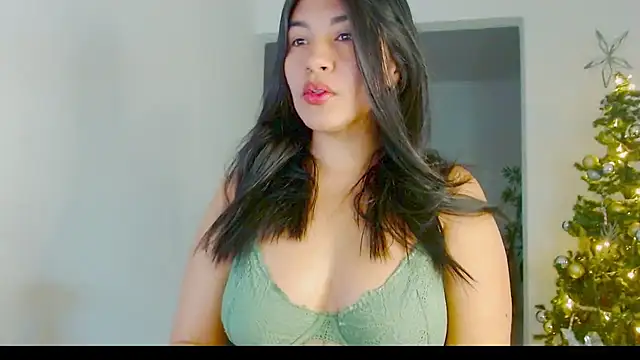 Snapshot of A_N_I_K_A__P_R_E_T_T_Y chatting on December 4, 10:46 am A N I K A P R E T T Y online show from December 4, 10:46 am