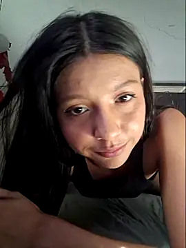 Snapshot of charlloteevans chatting on November 4, 7:13 pm charlloteevans online show from November 4, 7:13 pm