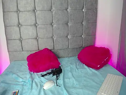 chayli x online show from November 4, 8:19 pm