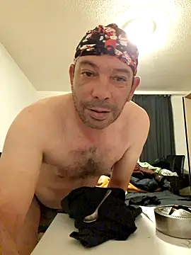 Snapshot of FrancescoLatino chatting on November 12, 1:50 am FrancescoLatino online show from November 12, 1:50 am