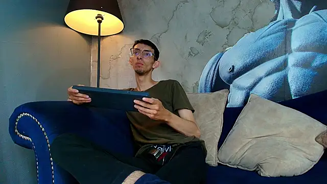 Snapshot of ZyroNight chatting on November 18, 4:00 pm ZyroNight online show from November 18, 4:00 pm