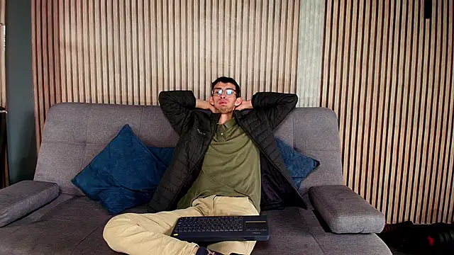 Snapshot of ZyroNight chatting on November 28, 1:47 pm ZyroNight online show from November 28, 1:47 pm