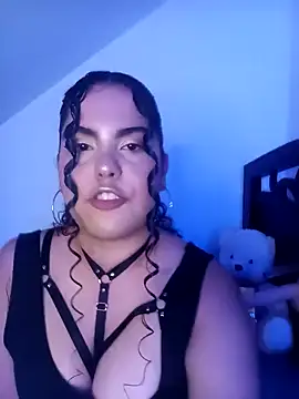 Elara Nova online show from November 9, 2:10 am