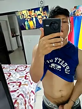 Dirty-Guy-Naugthy online show from November 11, 8:42 pm