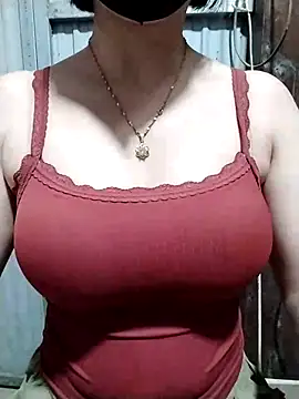 Snapshot of Niramiu chatting on November 12, 7:31 am Niramiu online show from November 12, 7:31 am