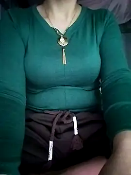 Snapshot of Niramiu chatting on November 12, 11:36 pm Niramiu online show from November 12, 11:36 pm