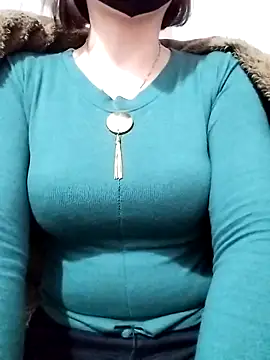 Snapshot of Niramiu chatting on November 20, 1:39 am Niramiu online show from November 20, 1:39 am