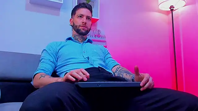 Supreme Alpha online show from November 19, 3:06 am