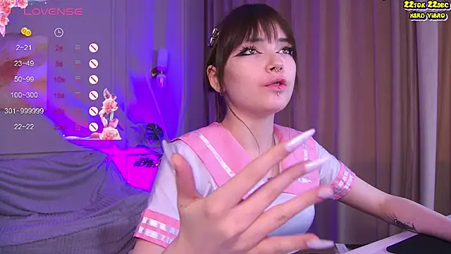 Snapshot of Lissssssa chatting on December 2, 9:03 am Lissssssa online show from December 2, 9:03 am