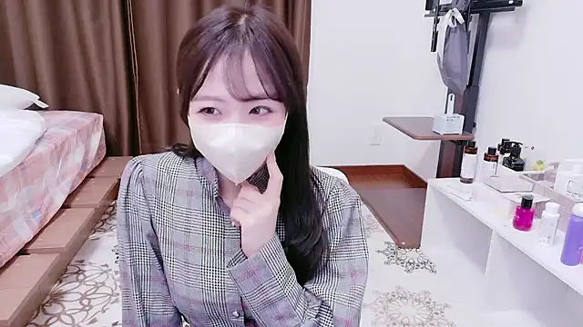 -aotan- online show from November 25, 10:37 am