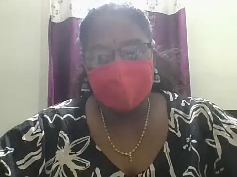 hootypriya online show from April 21, 6:12 pm