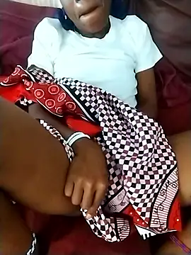 Snapshot of Lollittaxxxx2 chatting on November 6, 10:16 am Lollittaxxxx2 online show from November 6, 10:16 am