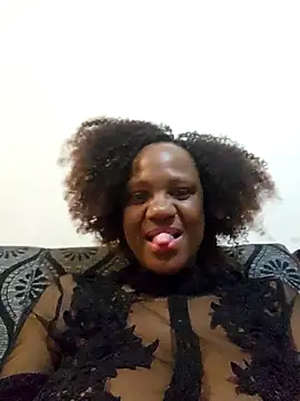 Snapshot of Mommy_Sienna chatting on December 13, 11:43 pm Mommy Sienna online show from December 13, 11:43 pm