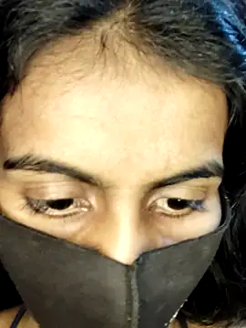 Snapshot of Thaper_Meera2 chatting on November 7, 6:19 pm Thaper Meera2 online show from November 7, 6:19 pm