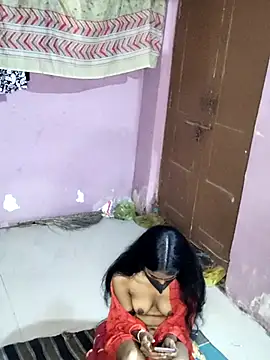 Snapshot of Thaper_Meera2 chatting on November 8, 7:01 pm Thaper Meera2 online show from November 8, 7:01 pm