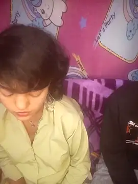 Snapshot of Freakingromance chatting on February 13, 7:26 am Freakingromance online show from February 13, 7:26 am