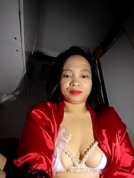 MyAssyWantsYou online show from November 5, 7:03 pm