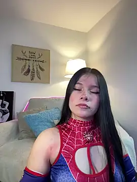 Snapshot of violettabond chatting on December 18, 12:44 pm violettabond online show from December 18, 12:44 pm