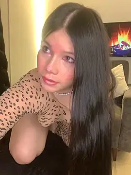 violettabond online show from March 21, 12:54 pm