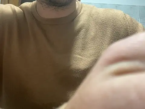 Snapshot of redflake chatting on November 4, 5:01 pm redflake online show from November 4, 5:01 pm