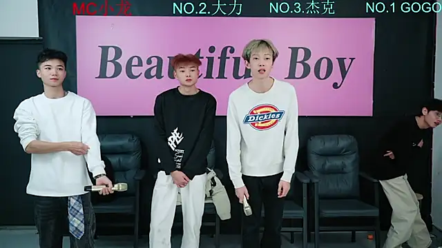 Beautifulboys-999 online show from November 27, 1:24 pm