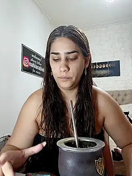 nahiarabiel33 online show from February 10, 4:22 pm