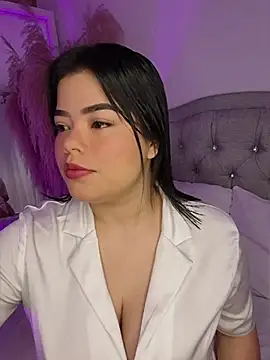 Snapshot of annie__20 chatting on May 9, 11:04 am annie 20 online show from May 9, 11:04 am