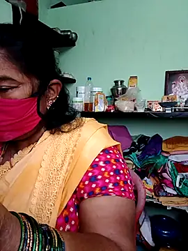 Snapshot of savithasree chatting on November 6, 2:01 am savithasree online show from November 6, 2:01 am