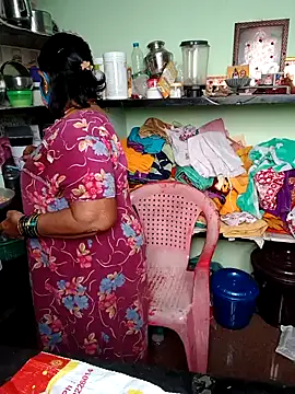 Snapshot of savithasree chatting on November 12, 2:12 am savithasree online show from November 12, 2:12 am