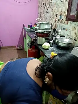 Snapshot of savithasree chatting on December 19, 4:36 pm savithasree online show from December 19, 4:36 pm