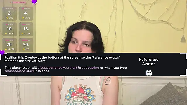 Snapshot of LatinaHuguenin chatting on December 16, 7:02 am LatinaHuguenin online show from December 16, 7:02 am