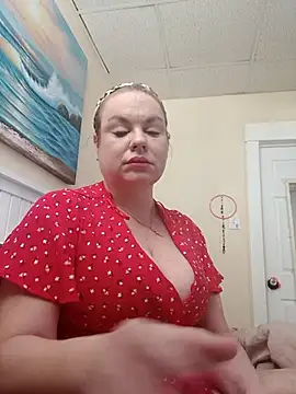 Snapshot of LisaMillerx chatting on November 16, 4:01 pm LisaMillerx online show from November 16, 4:01 pm