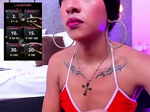 Snapshot of Alesia_watson chatting on November 17, 7:19 pm Alesia watson online show from November 17, 7:19 pm