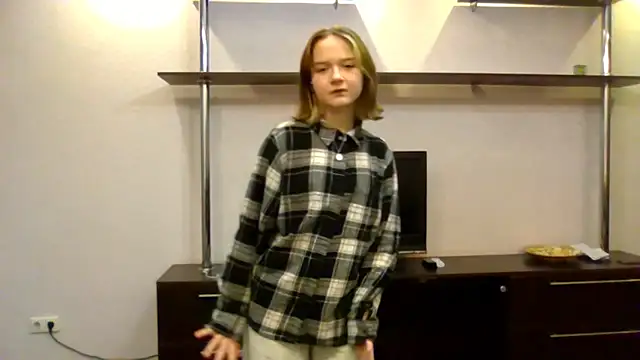 Snapshot of AlissaGerardo chatting on November 6, 12:17 pm AlissaGerardo online show from November 6, 12:17 pm