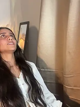 alisaa jhons1 online show from April 10, 3:23 am