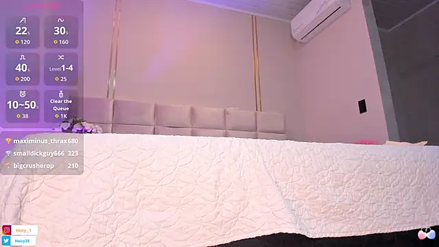 Snapshot of Heicy--01 chatting on November 27, 8:11 pm Heicy--01 online show from November 27, 8:11 pm