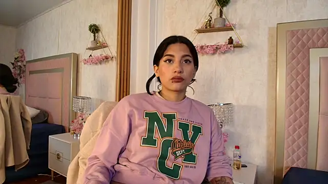 Madhison 5 online show from February 25, 12:48 pm