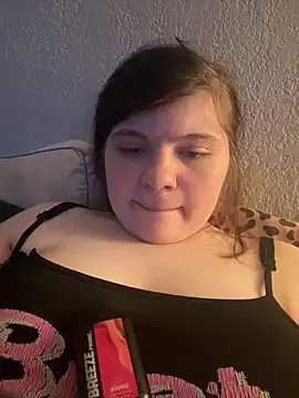 juicygoth202 online show from March 26, 8:14 pm