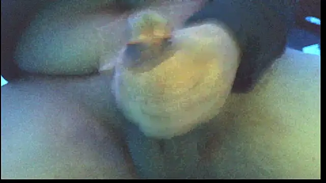 Snapshot of PixelPlaymate chatting on December 5, 4:21 am PixelPlaymate online show from December 5, 4:21 am