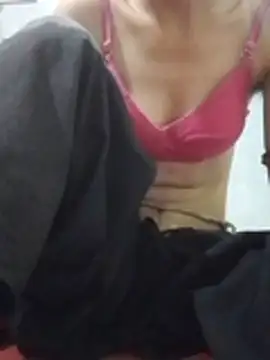 Snapshot of Isha_kumari_69 chatting on December 22, 5:15 am Isha kumari 69 online show from December 22, 5:15 am