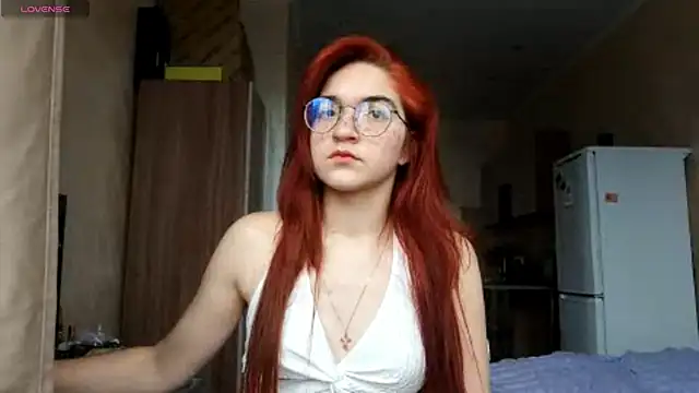 AnnikaDidomenico online show from November 6, 8:59 am