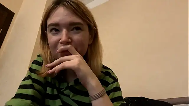 Baby18 shake online show from December 2, 6:52 am