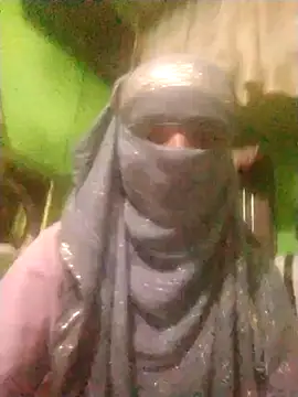 Snapshot of Hott_minesh chatting on November 14, 6:01 am Hott minesh online show from November 14, 6:01 am