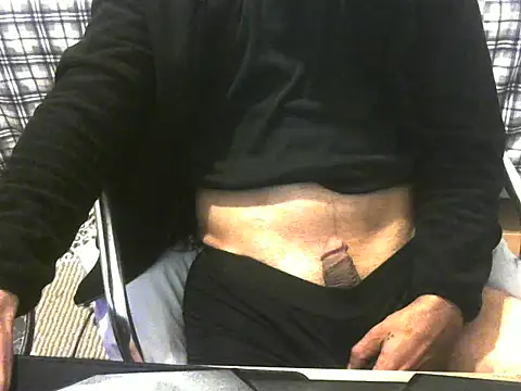 Snapshot of ellsaBunny chatting on November 18, 3:38 pm ellsaBunny online show from November 18, 3:38 pm